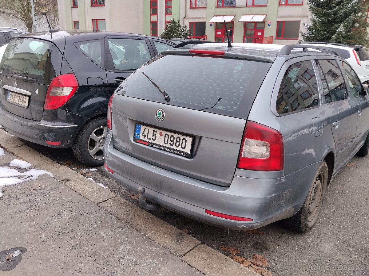 Škoda Octavia 2- 2012 2.0L 400000km - 2