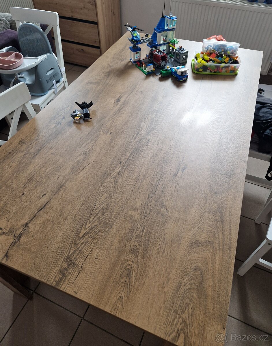 Jídelní stůl WEDDE - 2