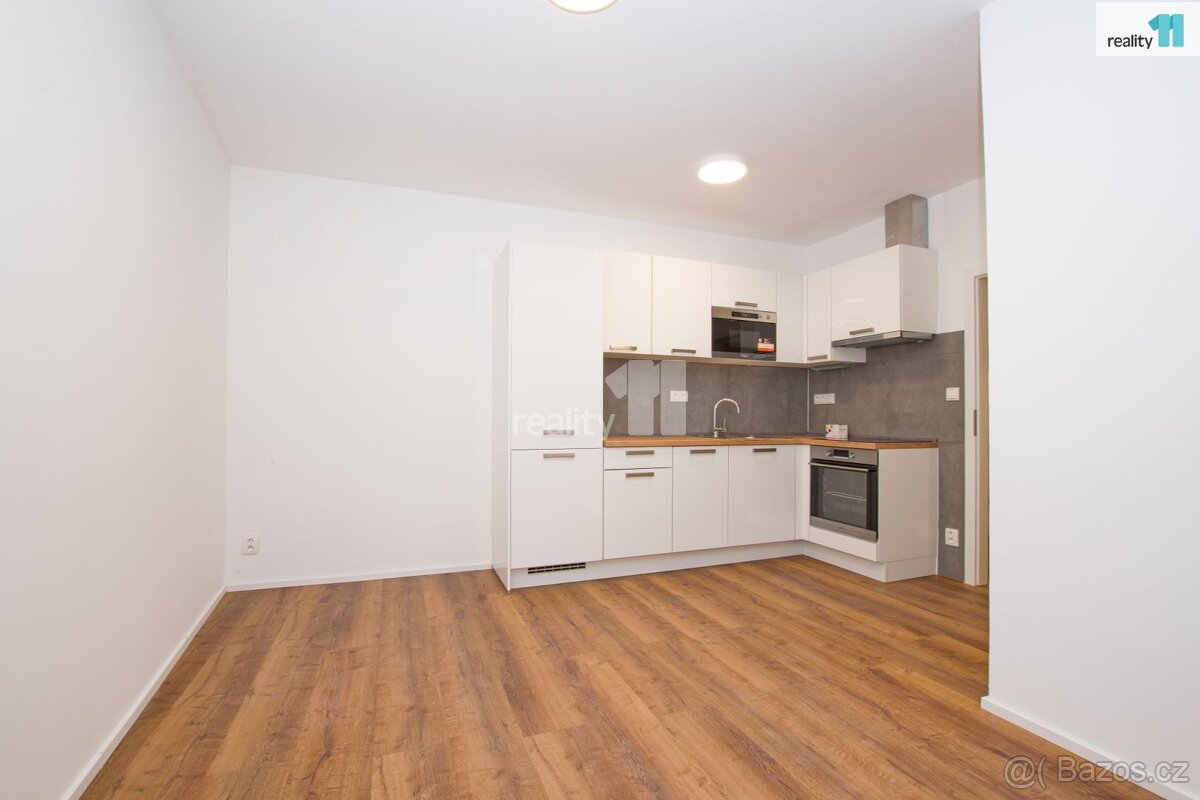 Pronájem bytu 1+kk, 25 m2 Liberec - 2