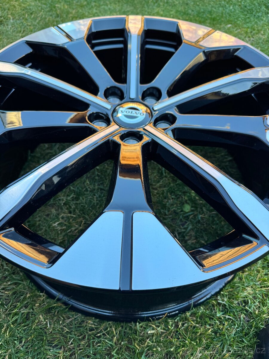 ORIG.VOLVO XC60 R20 2025 VOLVO XC40 R20 NOVE DISKY - 2