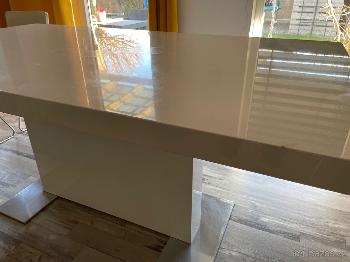 Bílý lesklý stůl 160x90 - 2
