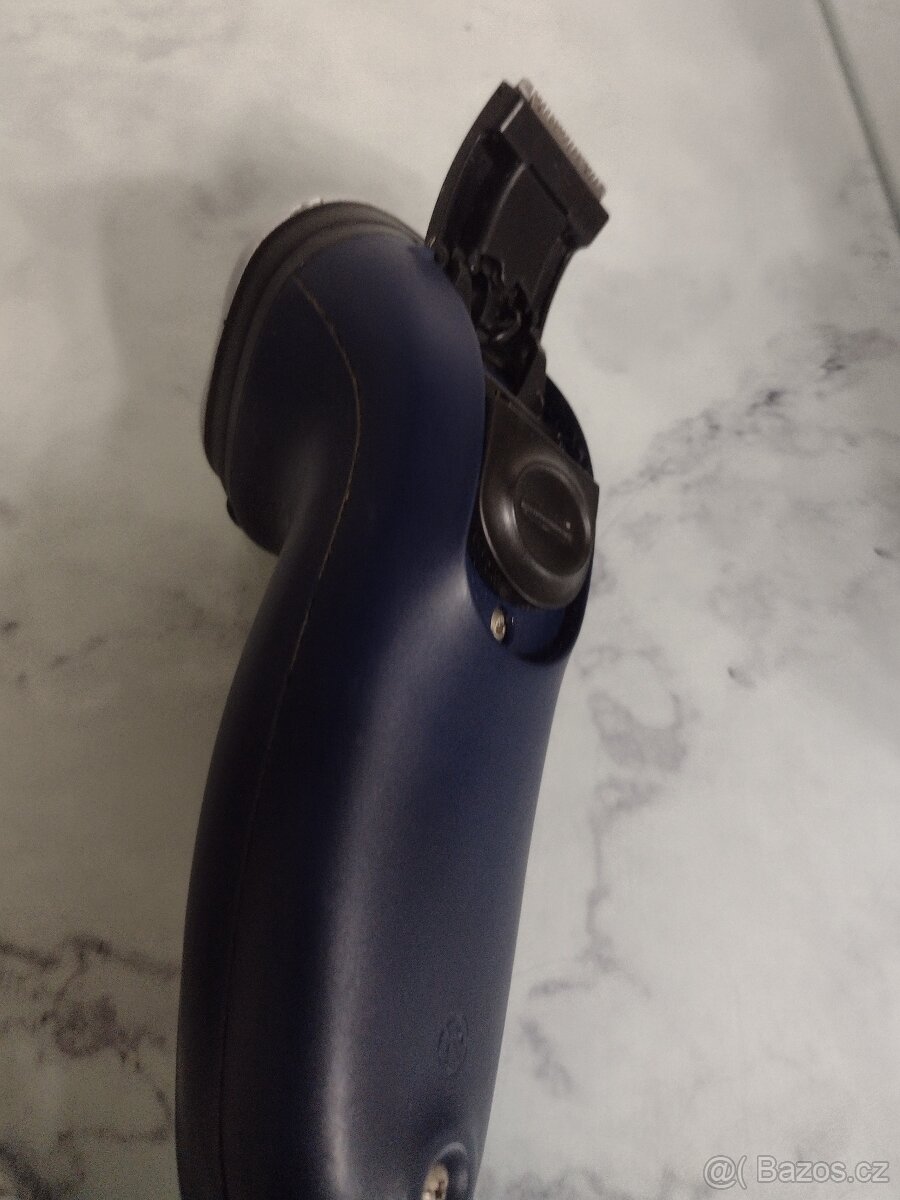 HOLICÍ STROJEK PHILIPS PHILISHAVE 5806 - 2