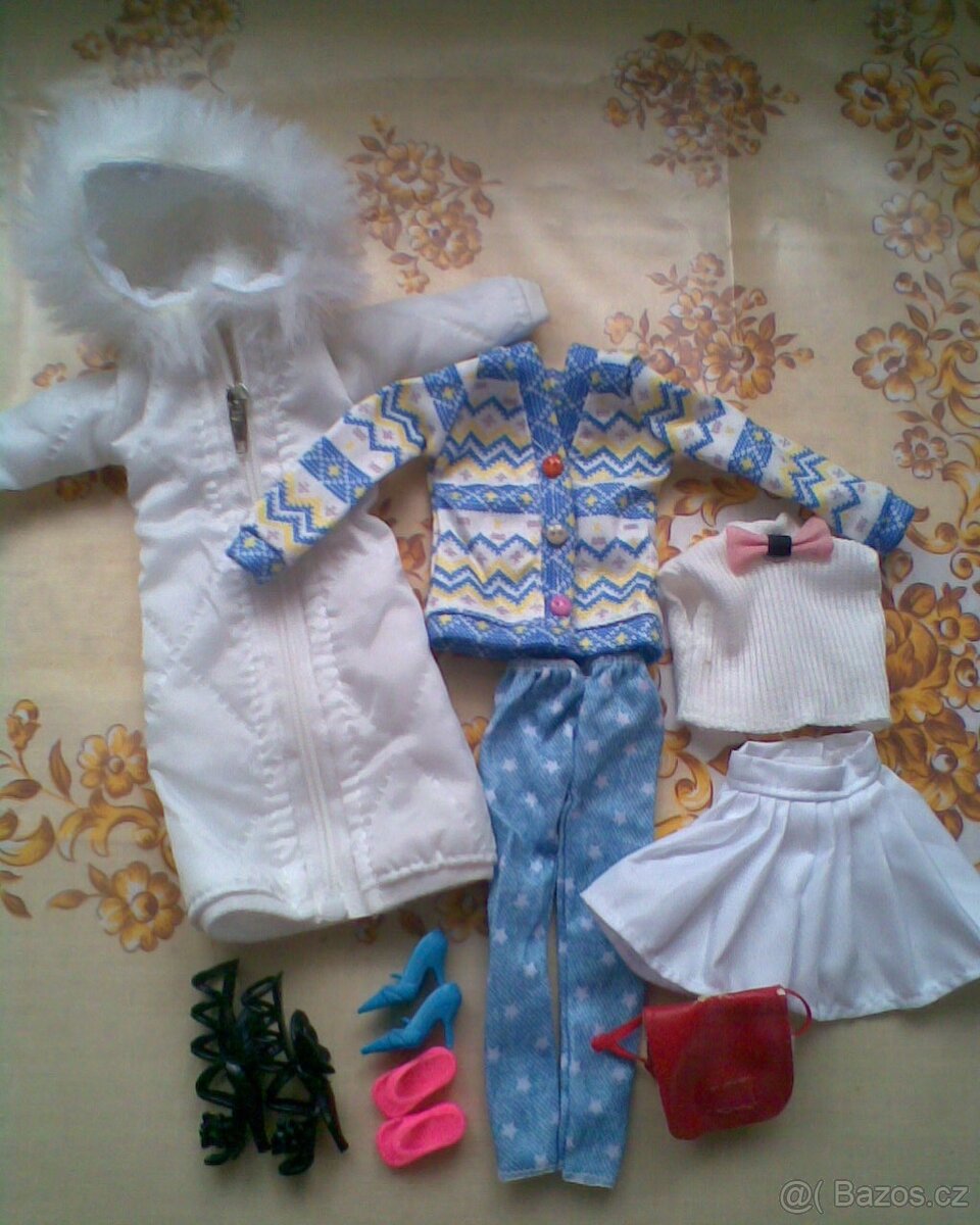 Nová panenka s pejskem a oblečení - 2