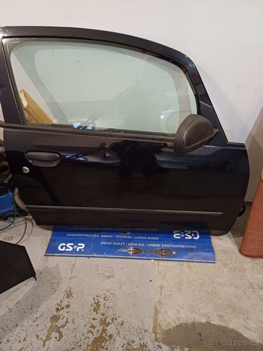 Mitsubishi colt r.v.04-09 - 2