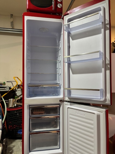 Lednice AMICA s mrazákem - 2