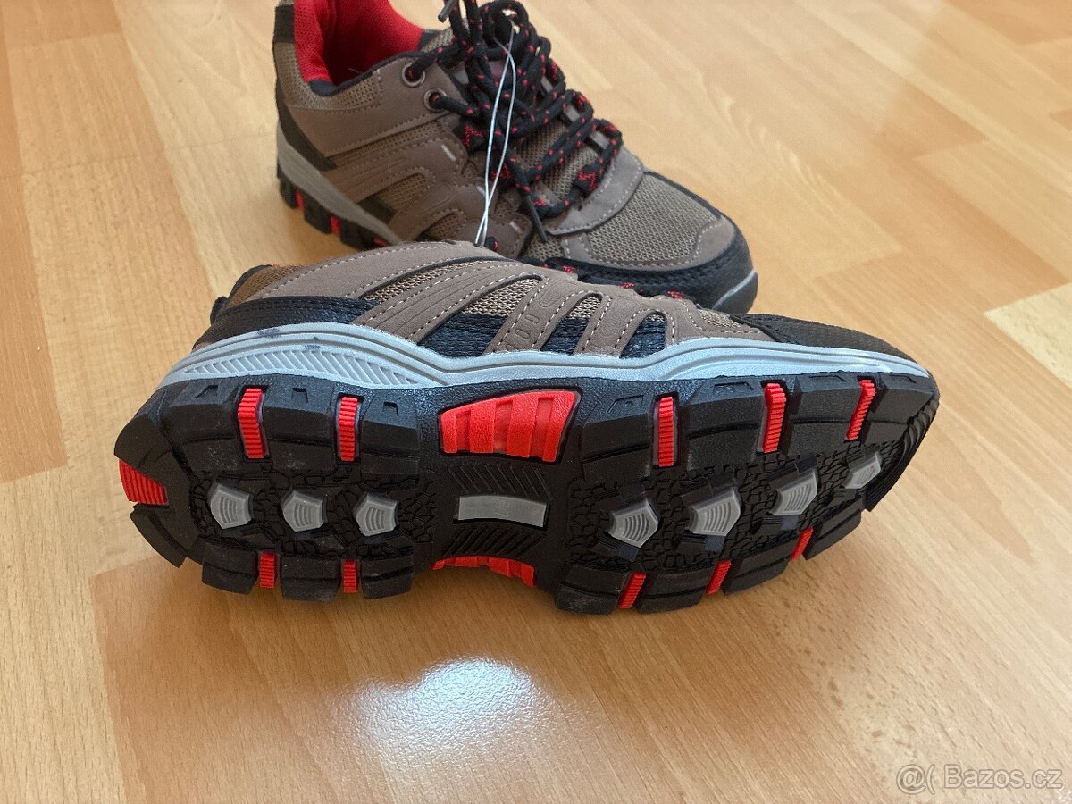 Tenisky nové vel. 37 - 2