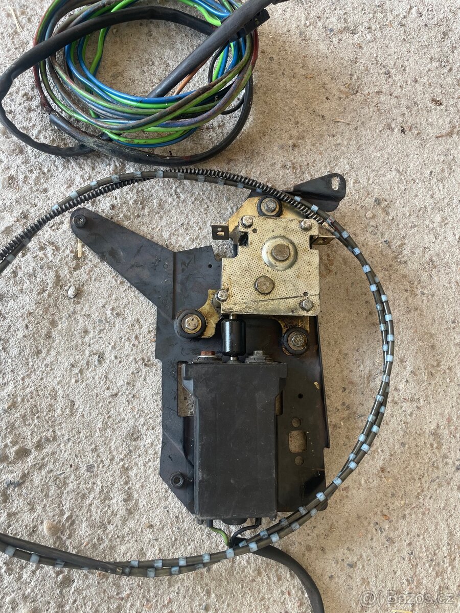 Mercedes w123 šíbr - 2