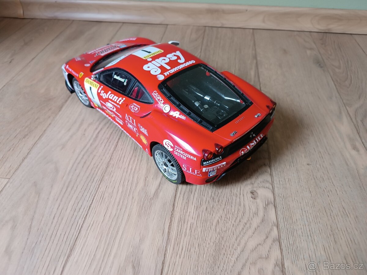 Ferrari na dálkové ovládání - 2