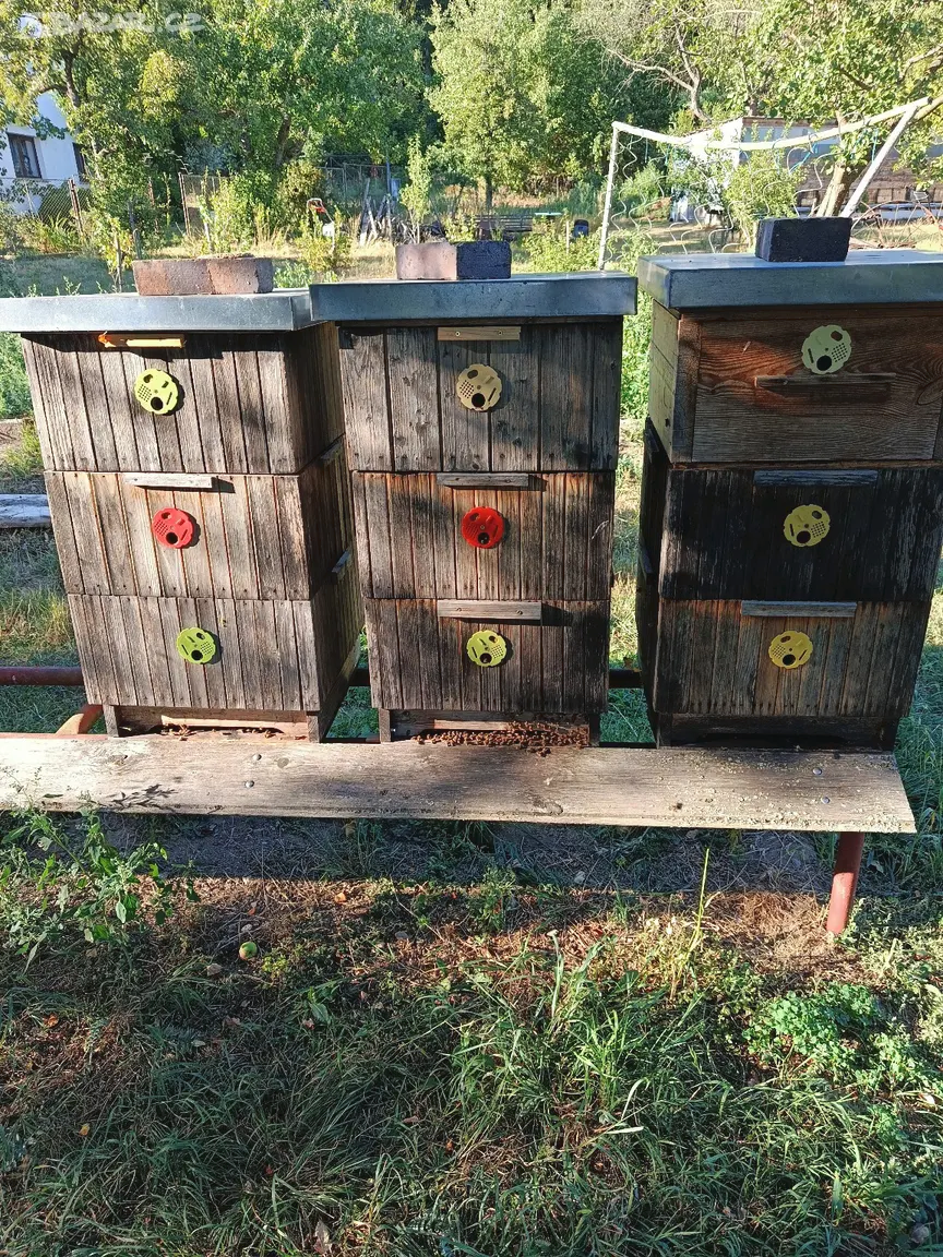 Včelí úly - 2