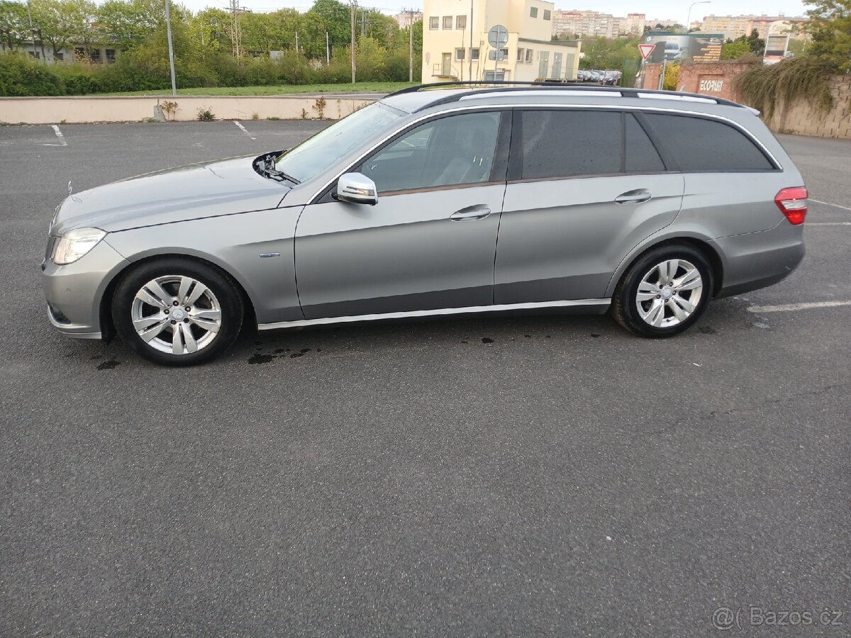 Mercedes benz e220 w212 dily - 2