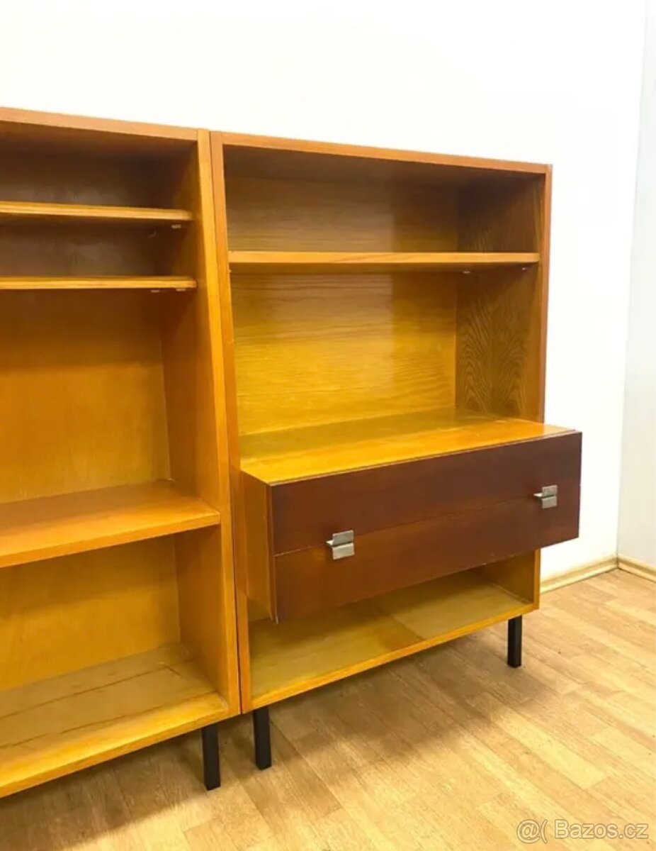 Retro knihovna 60. léta // - 2