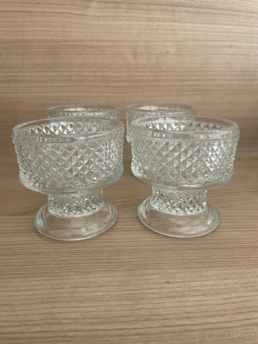 4x sklenene pohary - 2