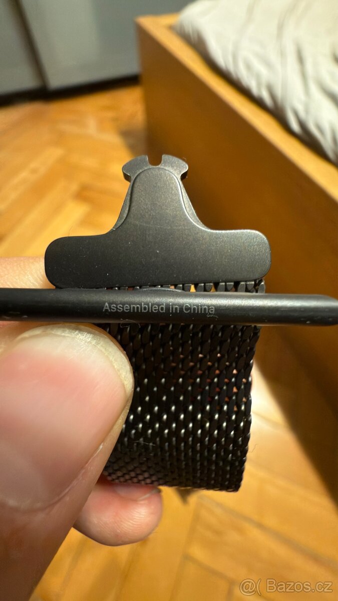 Apple Watch 49/46/45/44mm milánský tah Černý titan - 2