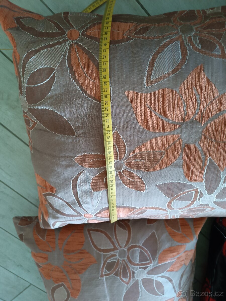 Polštář velký, polštáře větší, ideálně na sedací soupravu v - 2