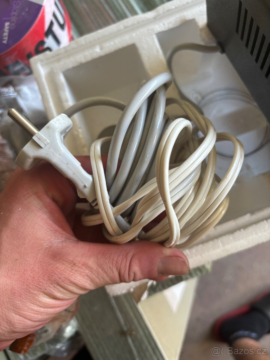 Napájecí zdroj NZ 100 - 2