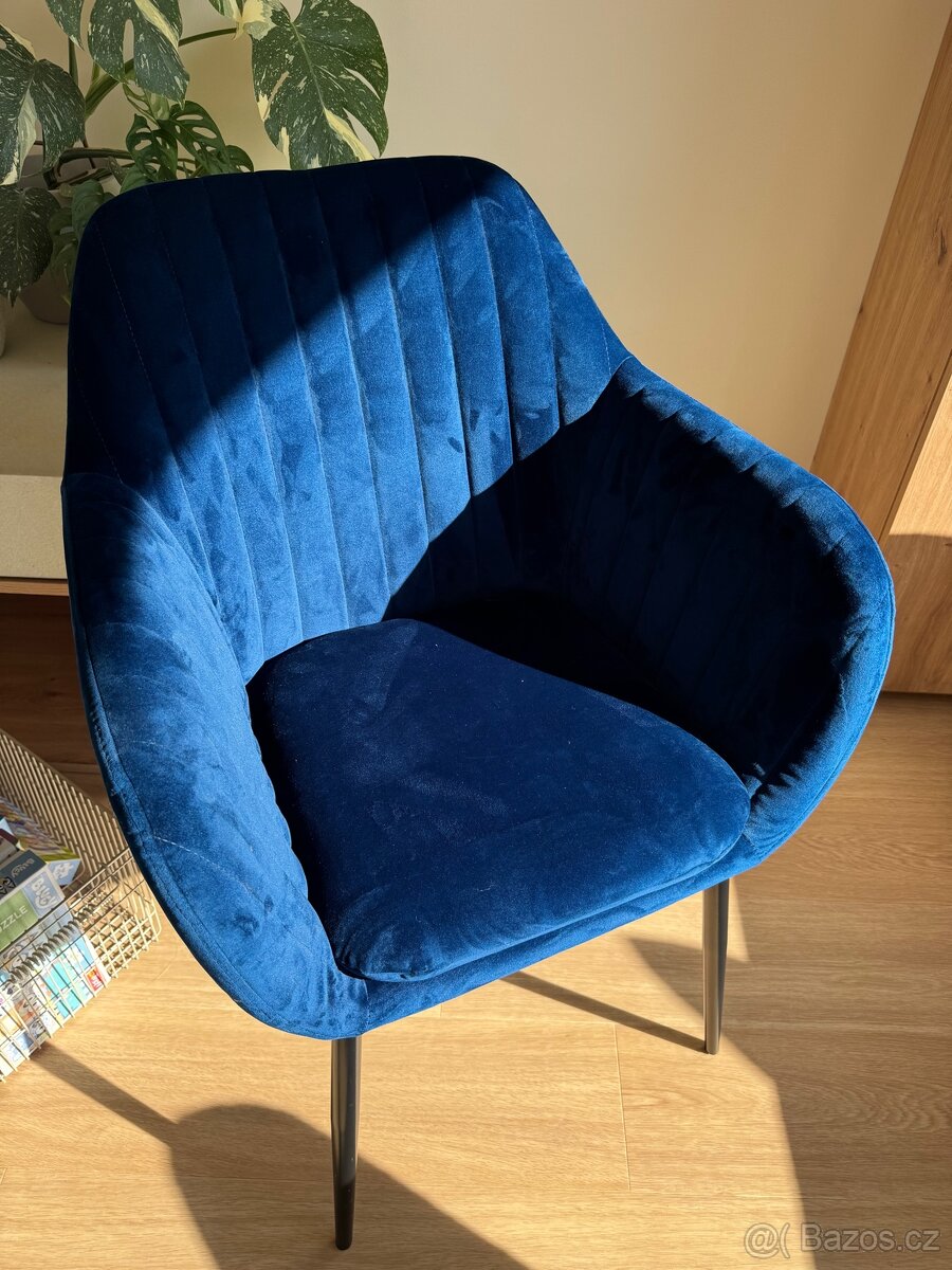 Prodám zánovní designové křeslo Enilla II - 2