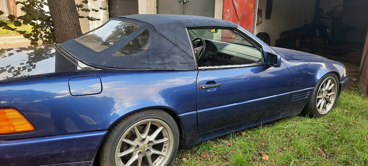 Mercedes R129 300 SL-24 - 2