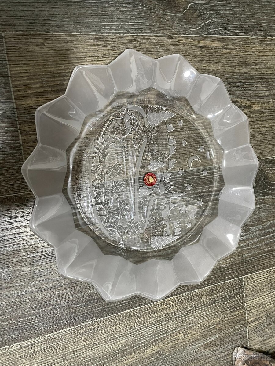 Skleněný servírovací talíř Mikasa z kolekce „Silent Night“ - 2