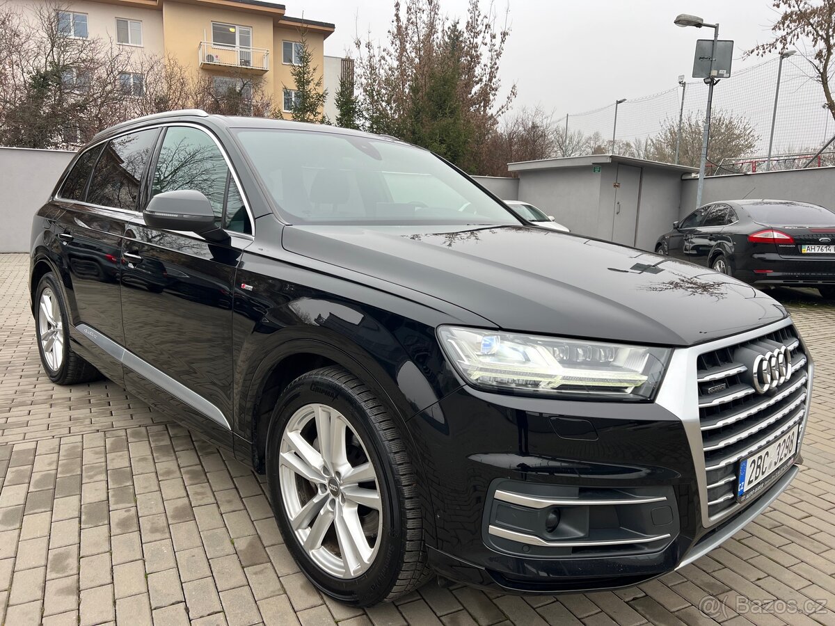 Audi Q7 3.0 TDI 210kw S-line ČR 1.majitel 7 míst - odpočet - 2