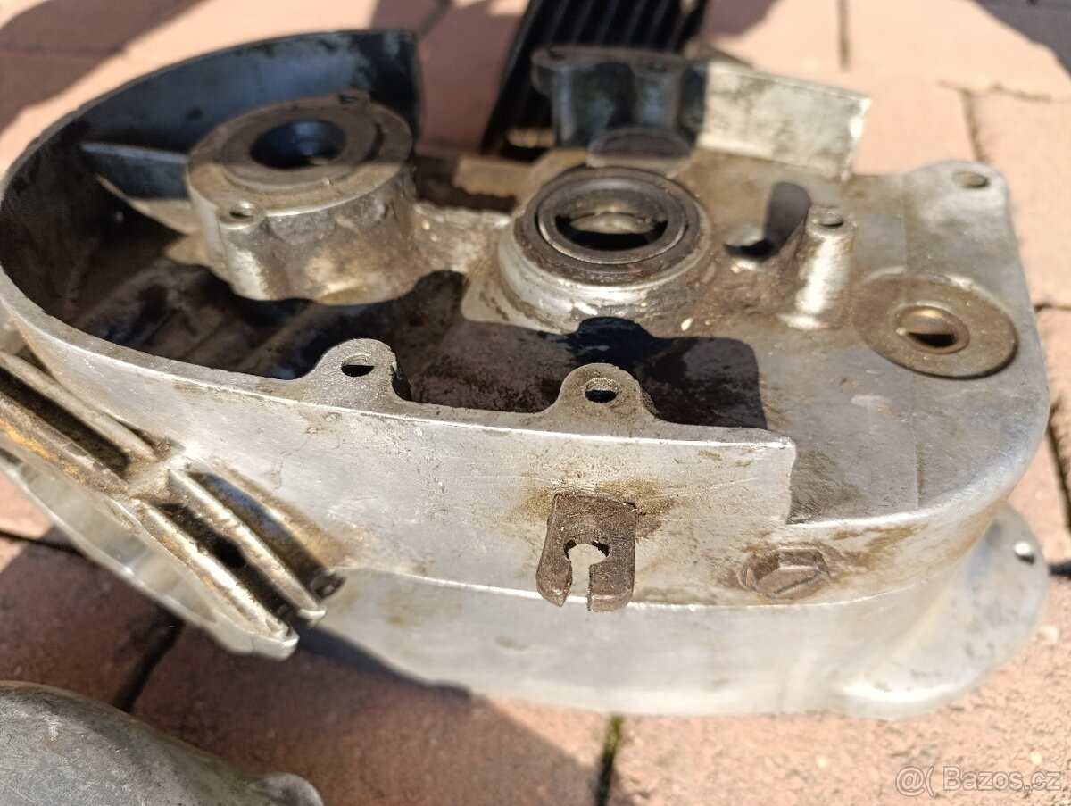 Díly motoru Manet 90 - 2