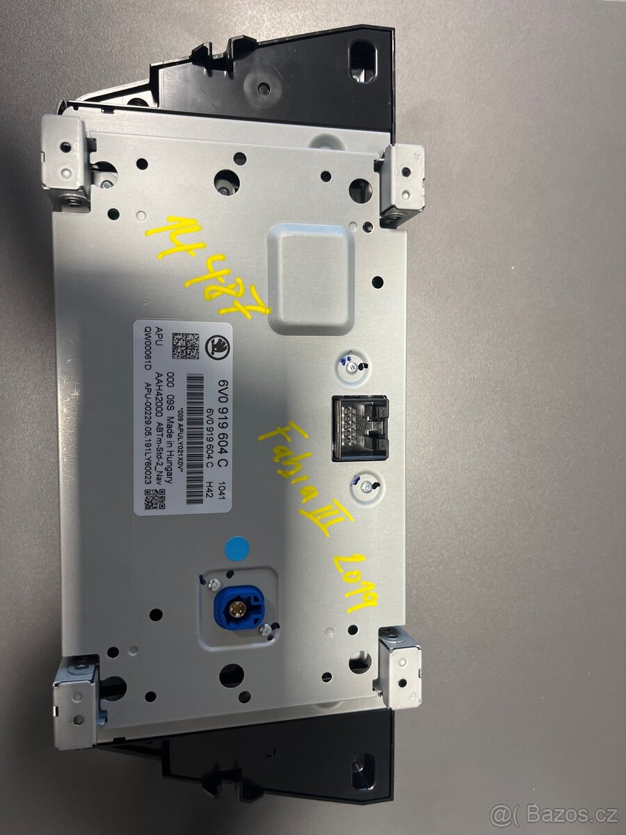 Displej multimédia Škoda Fabia III - 2