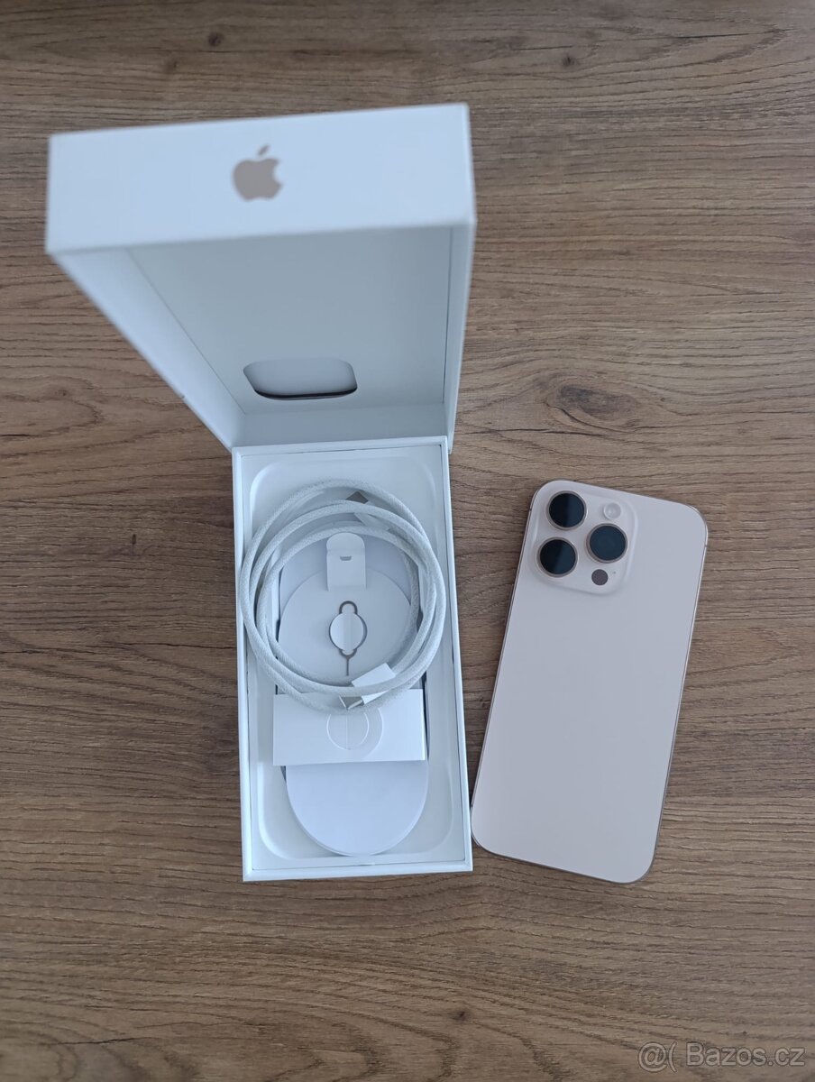 Apple iPhone 16 Pro - 2