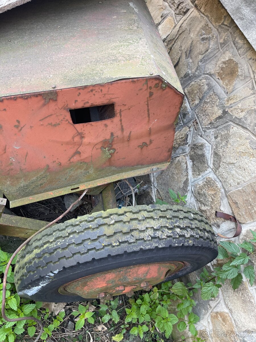 Stavební vratek - 2