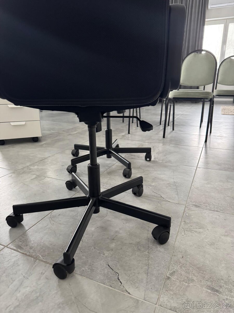 Křeslo na kolečkách - 2