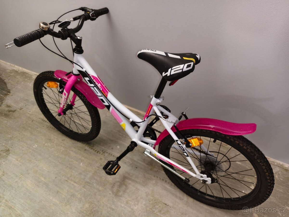 Krásné dívčí kolo - 2