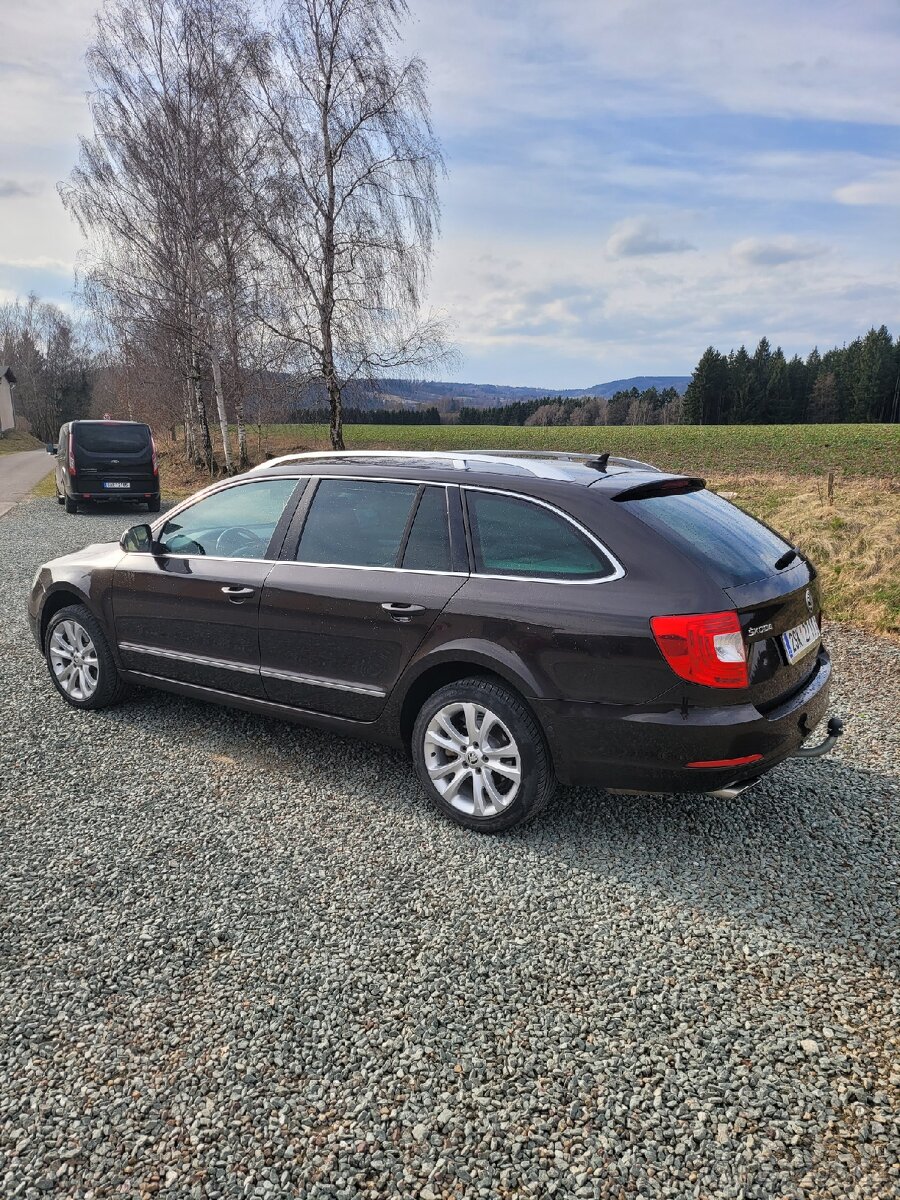 ŠKODA SUPERB FACELIFT (KOMPLET SERVIS,NOVÁ TK) - 2