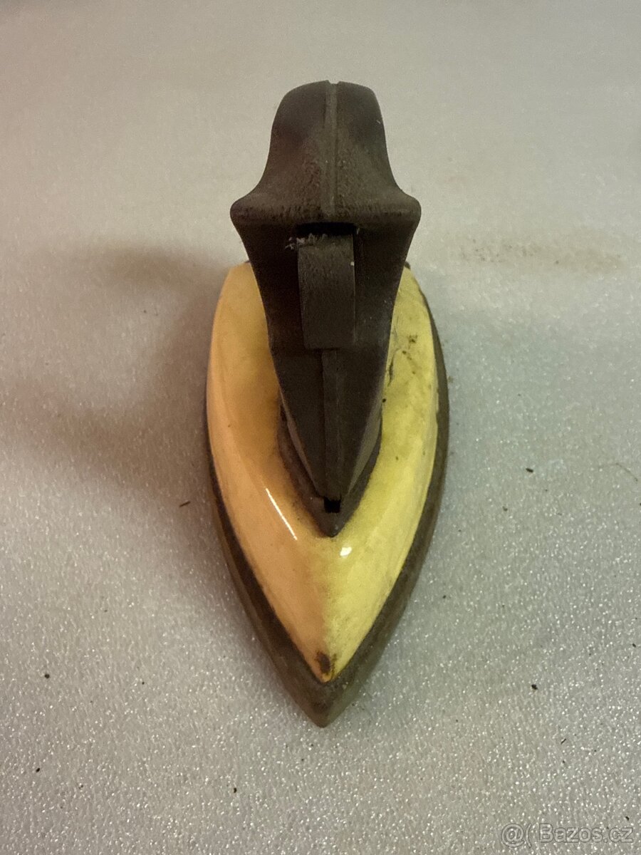 Stará žehlička - 2