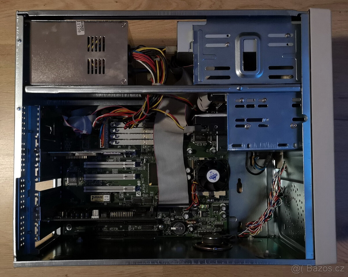 Predám Retro PC IDT WinChip 200MHz (06) - 2