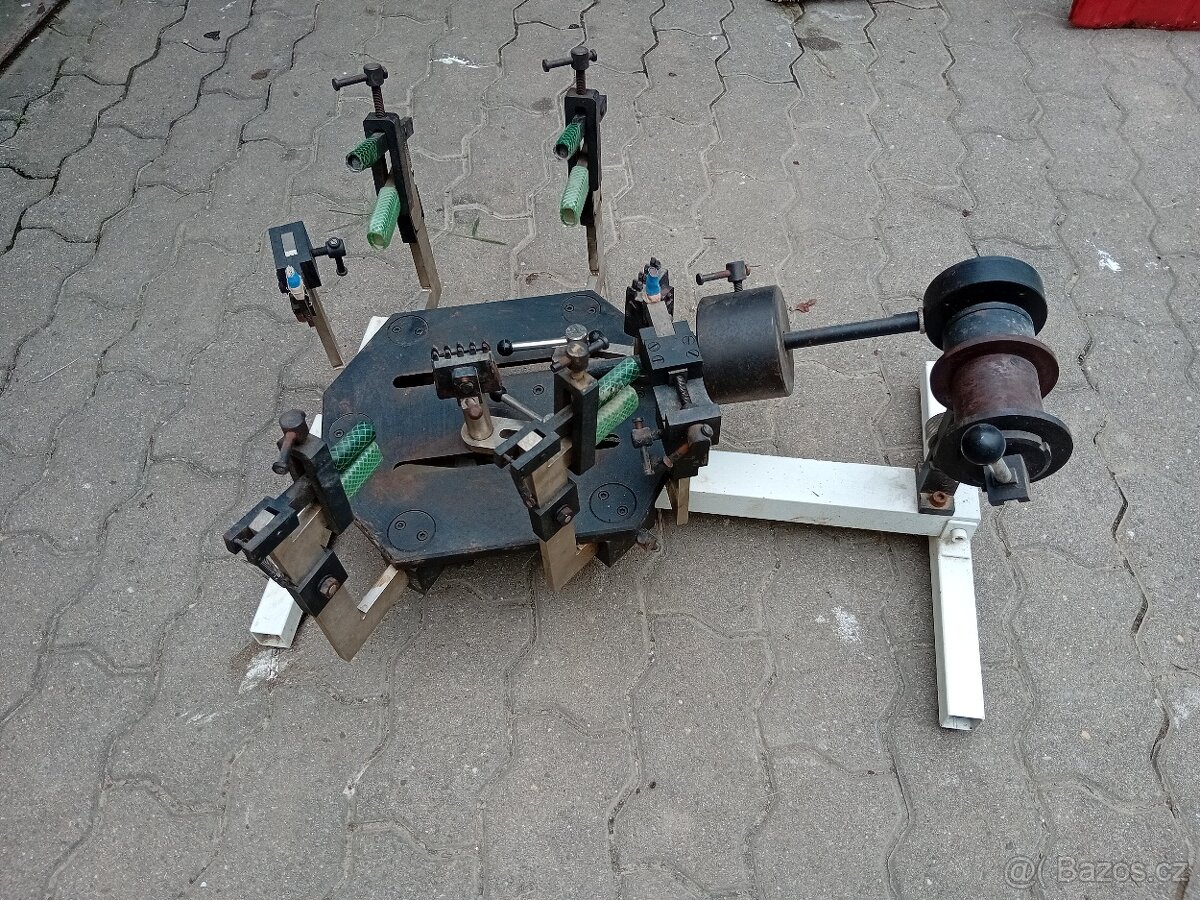 Vyplétačka tenisových raket - 2