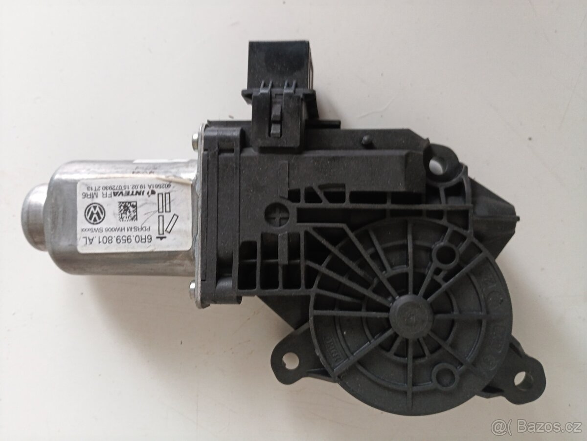 Motorek stahovačky Fabia - 2