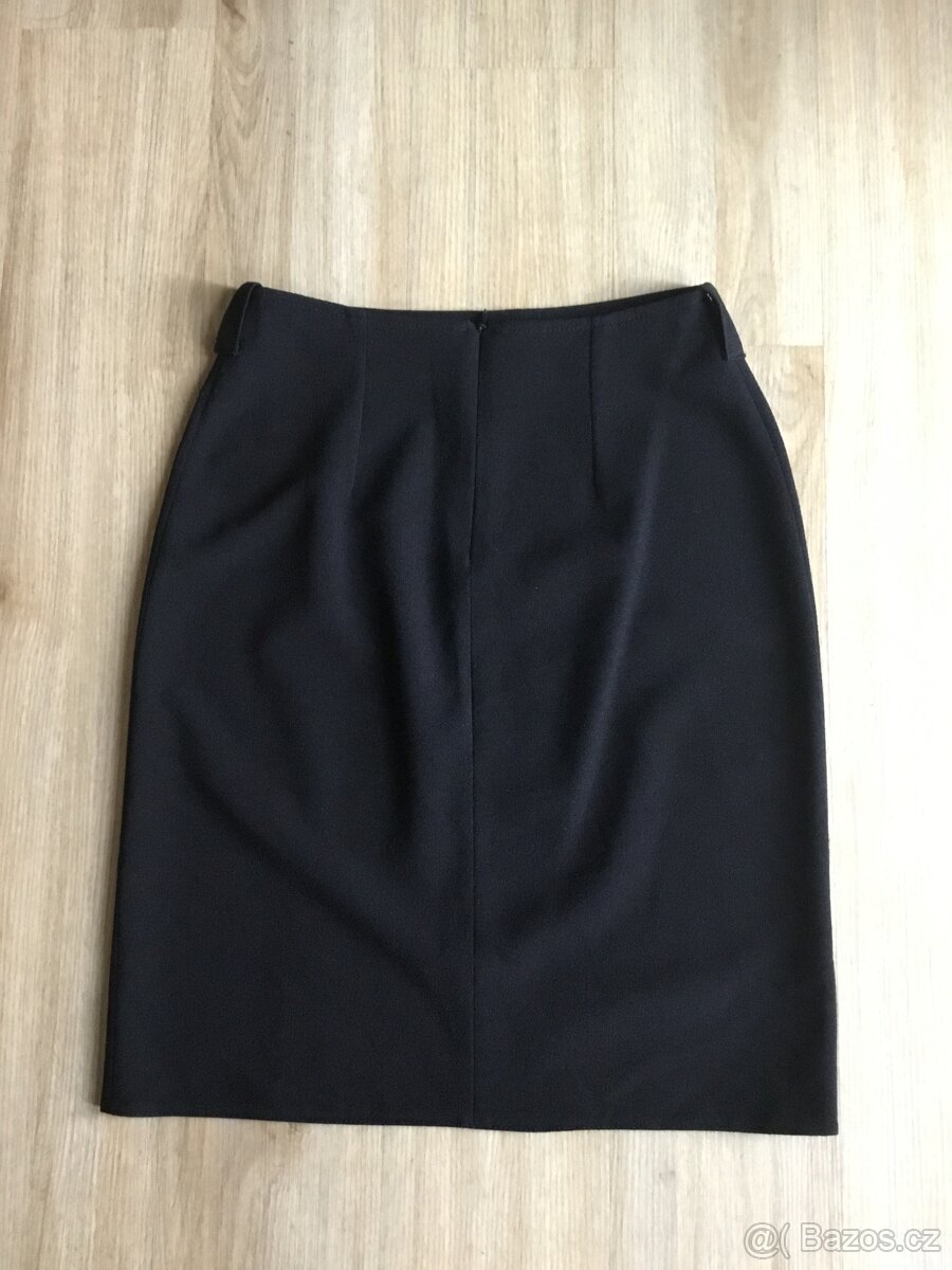 Černá sukně vel. 38 - 2