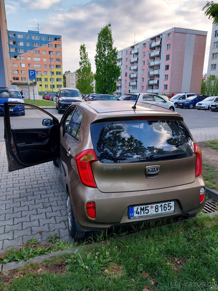 Kia Picanto 1.0 (2011) - 2