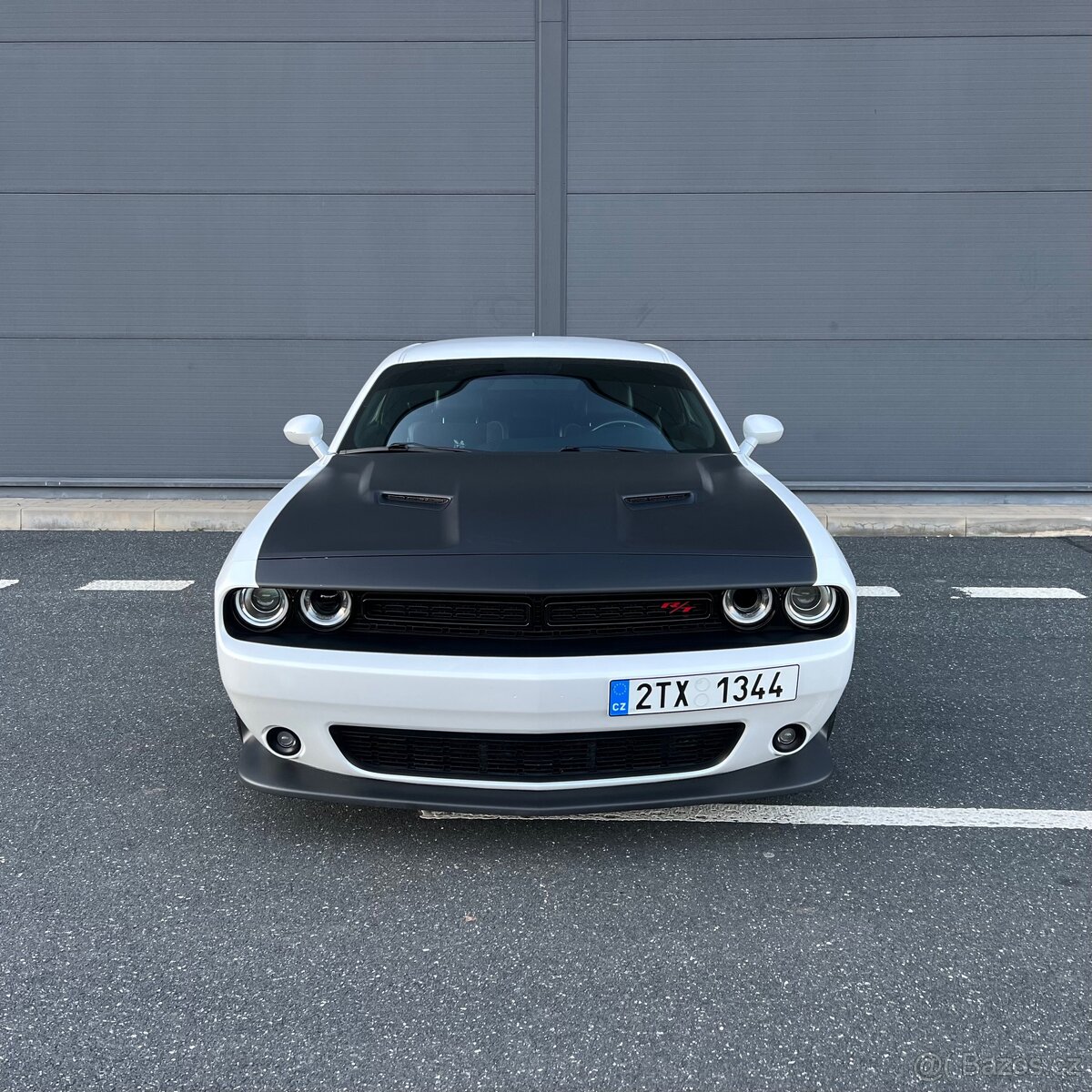 DODGE CHALLENGER RT SCATPACK 6,4l V8. MANUÁL 362kw