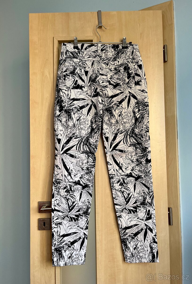 Dám. světlé letní kalhoty, vel. 38, sleva 1.490 Kč. - 2