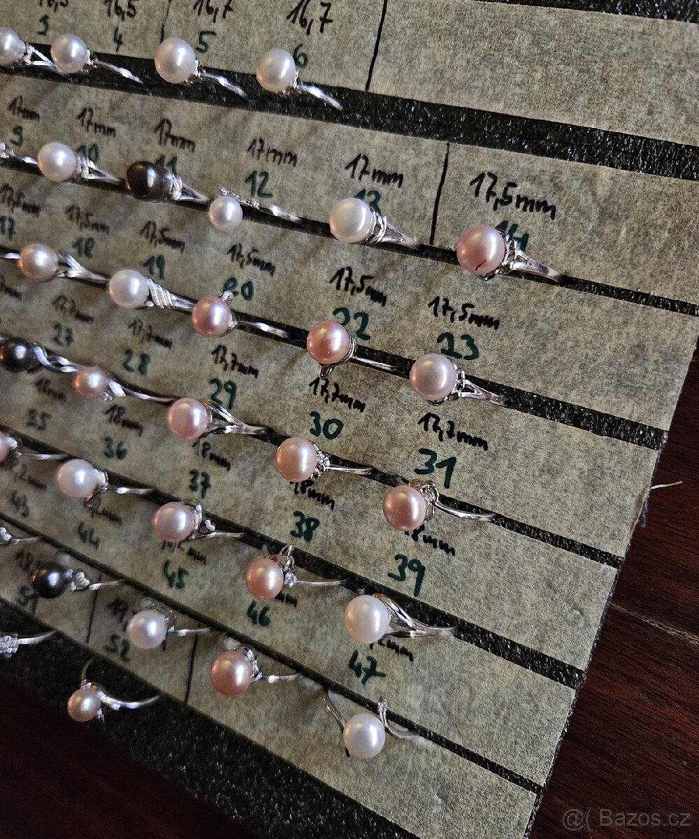 Stříbrné prsteny s perlou - 2