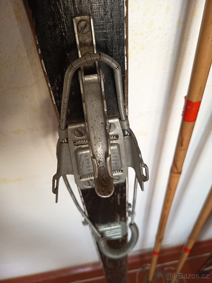 Prodám starožitné dřevěné lyže - 2