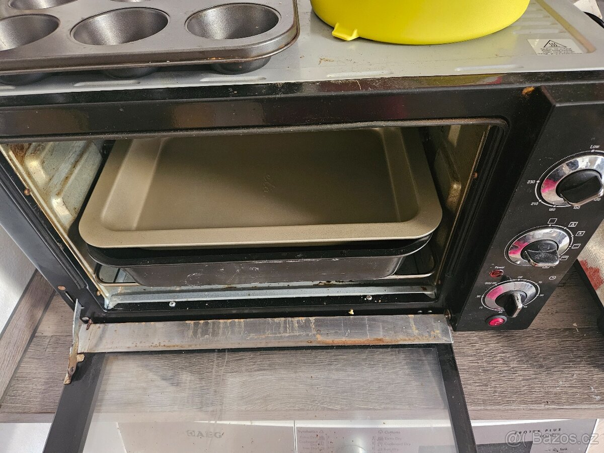 Prodám Stolní trouba Concept ET-5060 černá/stříbrná - 2