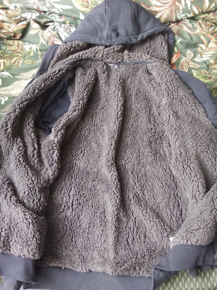 PRODEJ - Zateplená mikina - 2