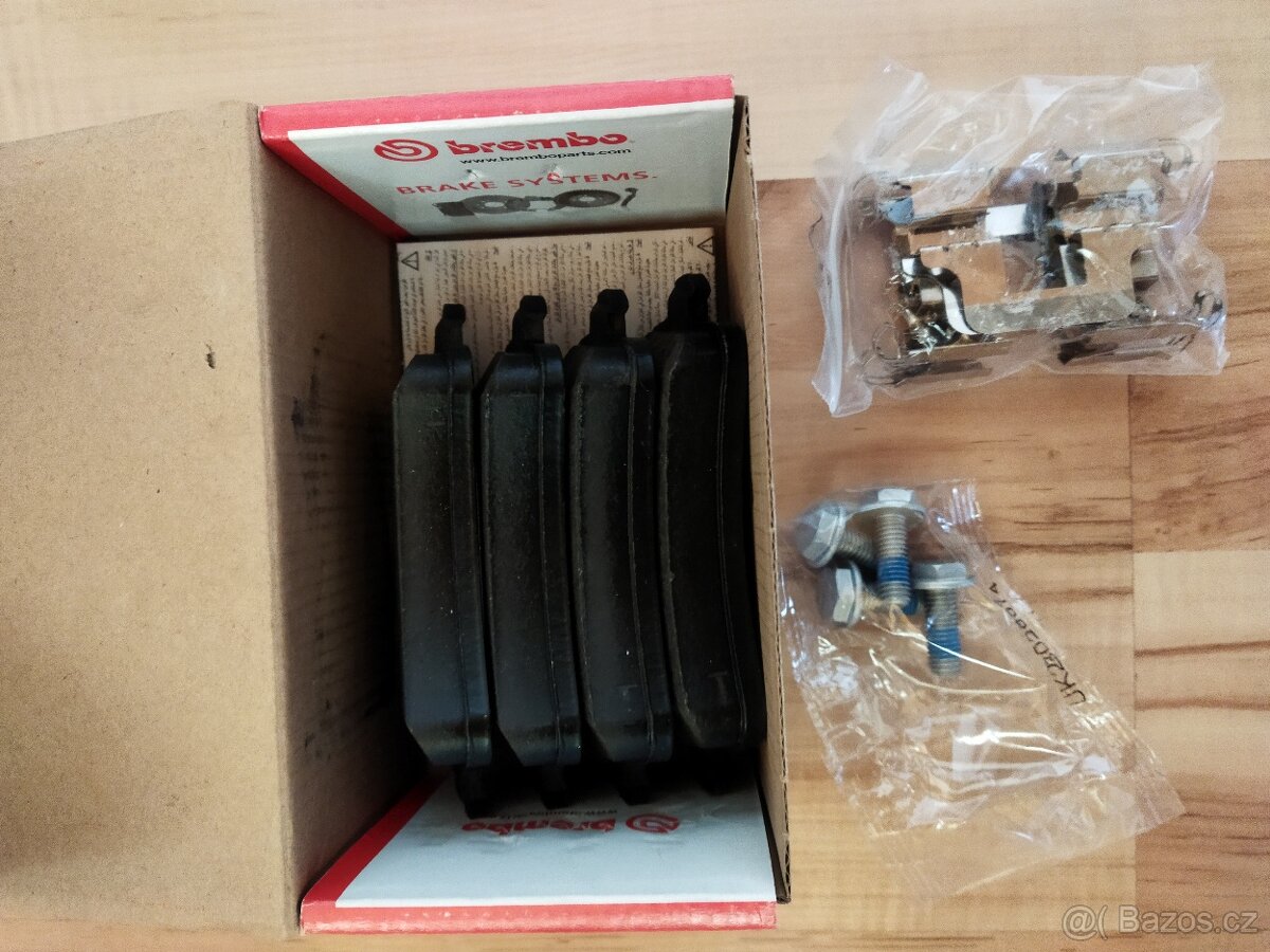 Prodám brzdové destičky brembo Audi a4 B8 - 2
