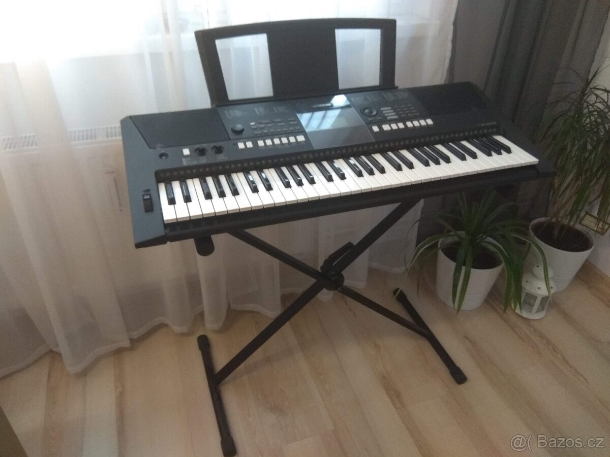 Yamaha PSR-E423 – klávesy pro začátečníky i kreativce - 2