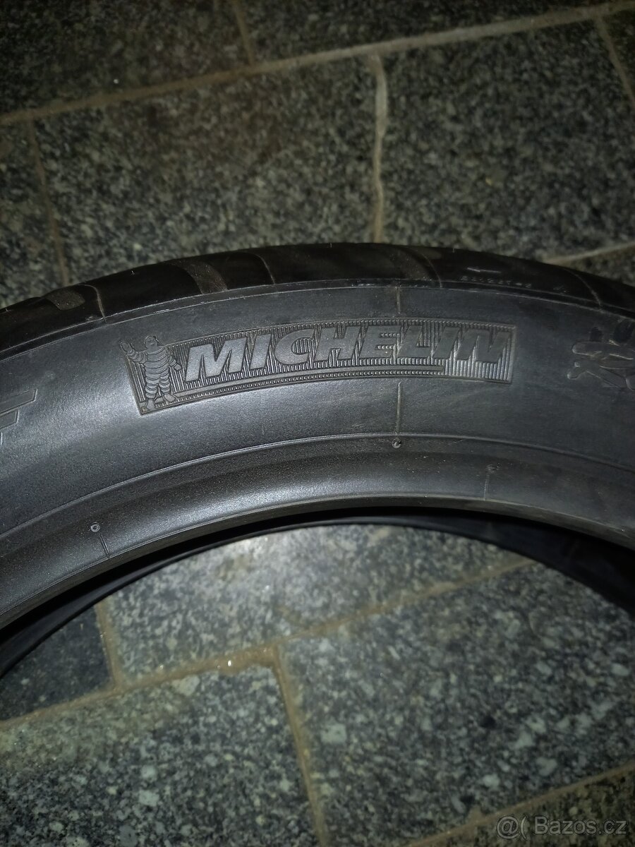 Pneu Michelin 150/70/17 - 2