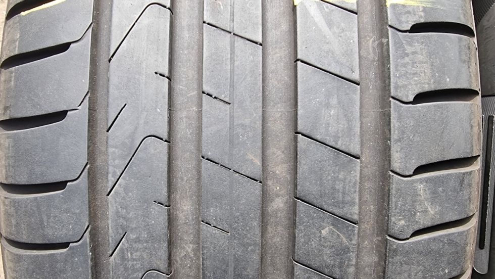 Letní pneumatiky 255/45/19 Pirelli - 2