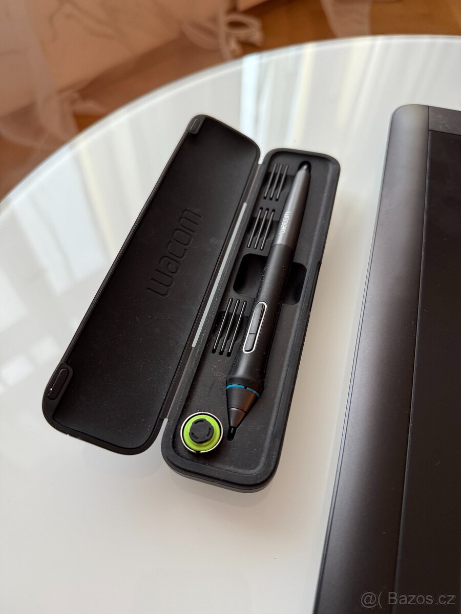 Predám Wacom Cintiq 13HD Creative Pen Display - 2