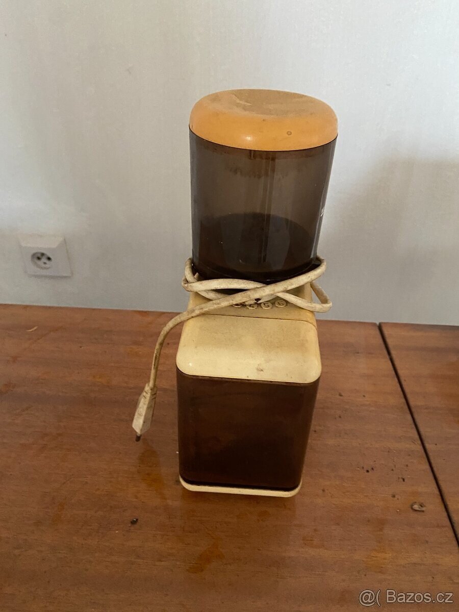 elektrický mlýnek na kávu Eta - 2