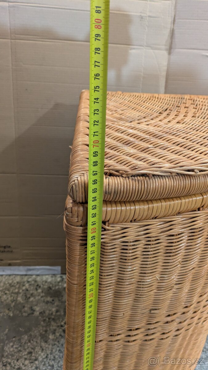Prádelní koš z ratanu - 2