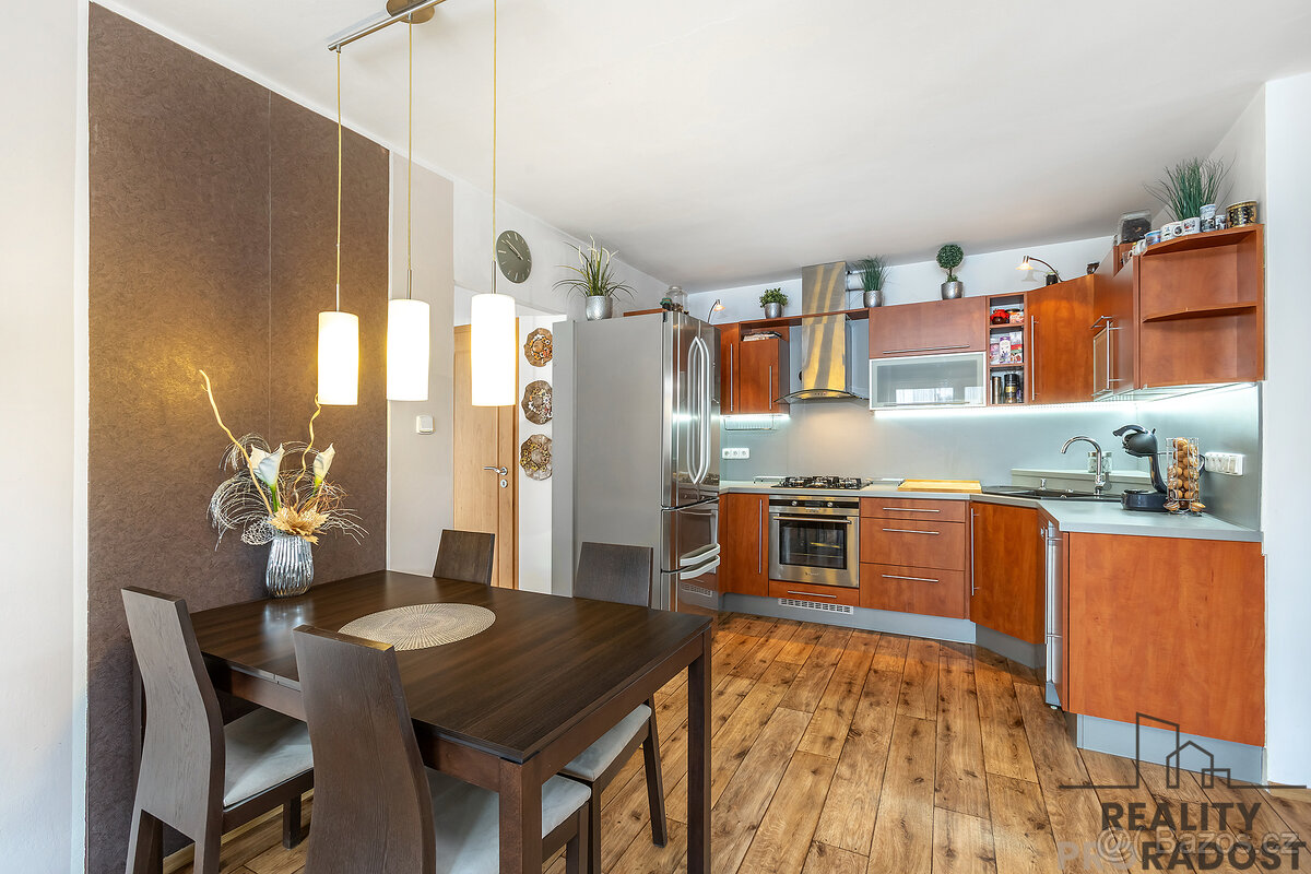 Prodej bytu, 3+kk, Pardubice - 2